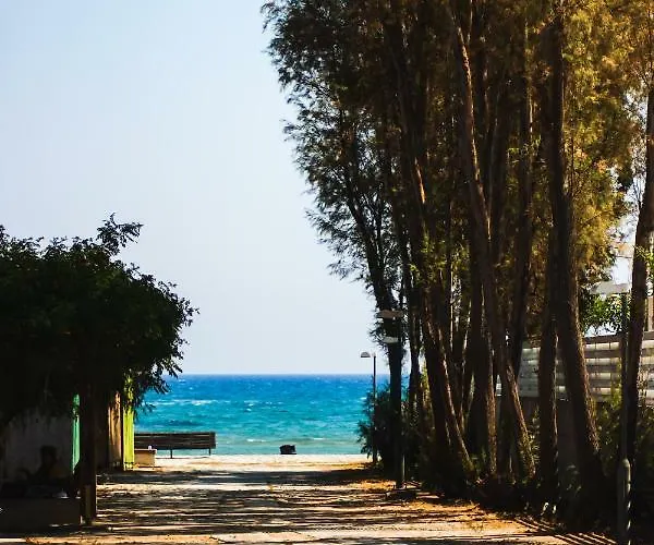 Moon-light Studio Πανσιόν Λάρνακα